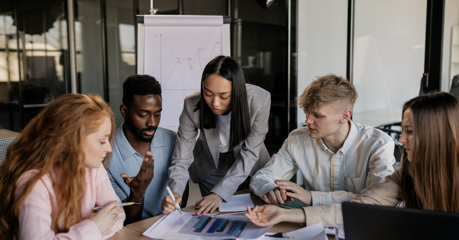 How to Transition Smoothly With Employees After a Sale