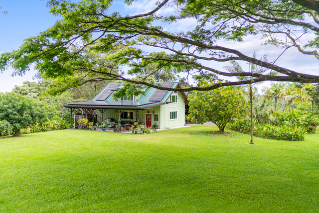 01 – Main House from the ground